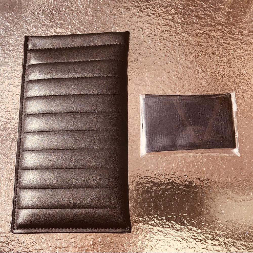 Victoria Beckham Leather sunglass/eyeglass case